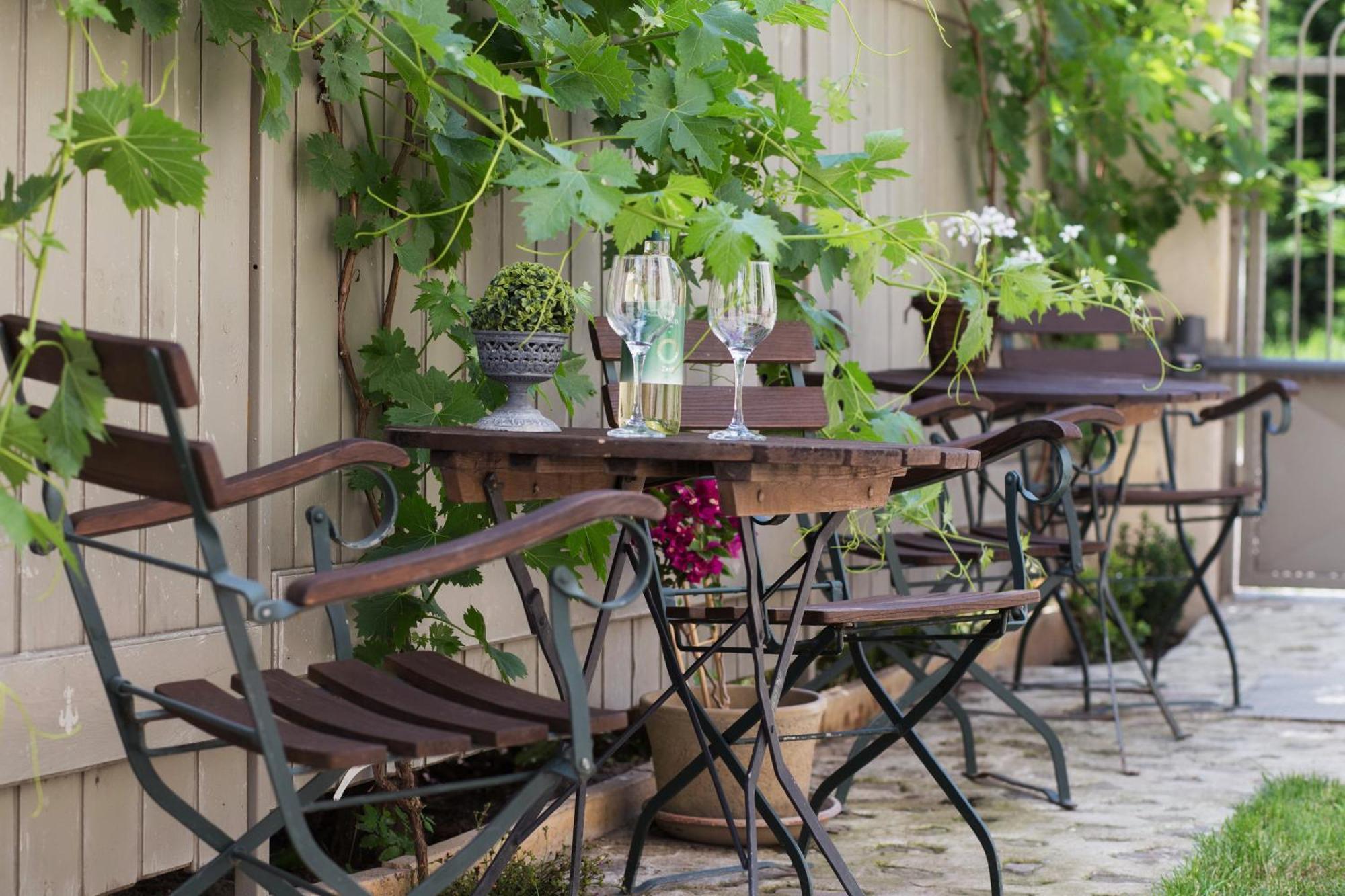 Kuria With Private Jacuzzi And Pool Appartement Boedapest
