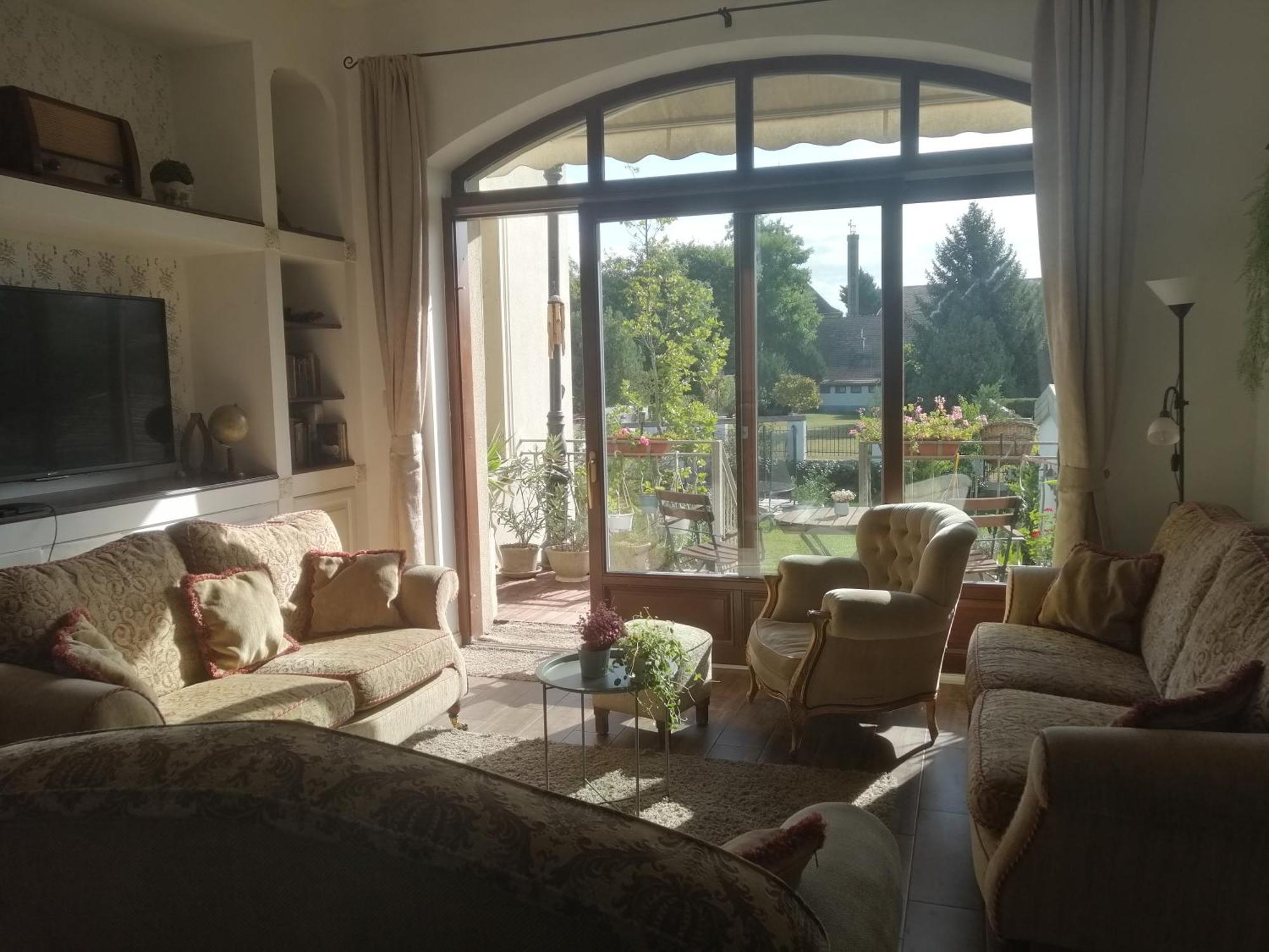 Kuria With Private Jacuzzi And Pool Boedapest