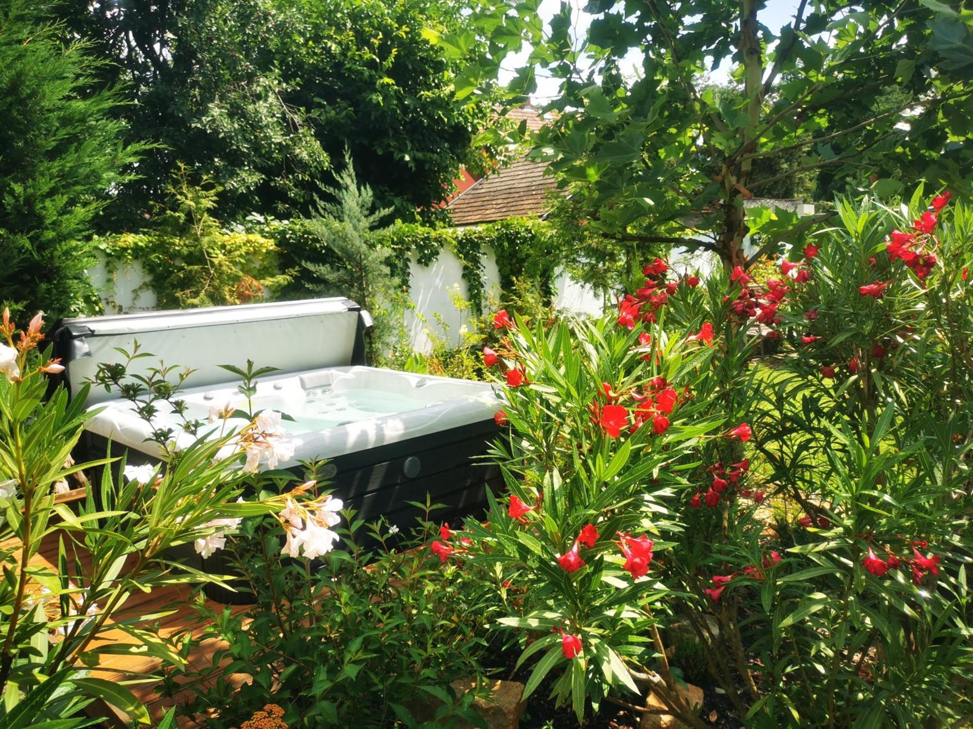 Kuria With Private Jacuzzi And Pool Appartement *