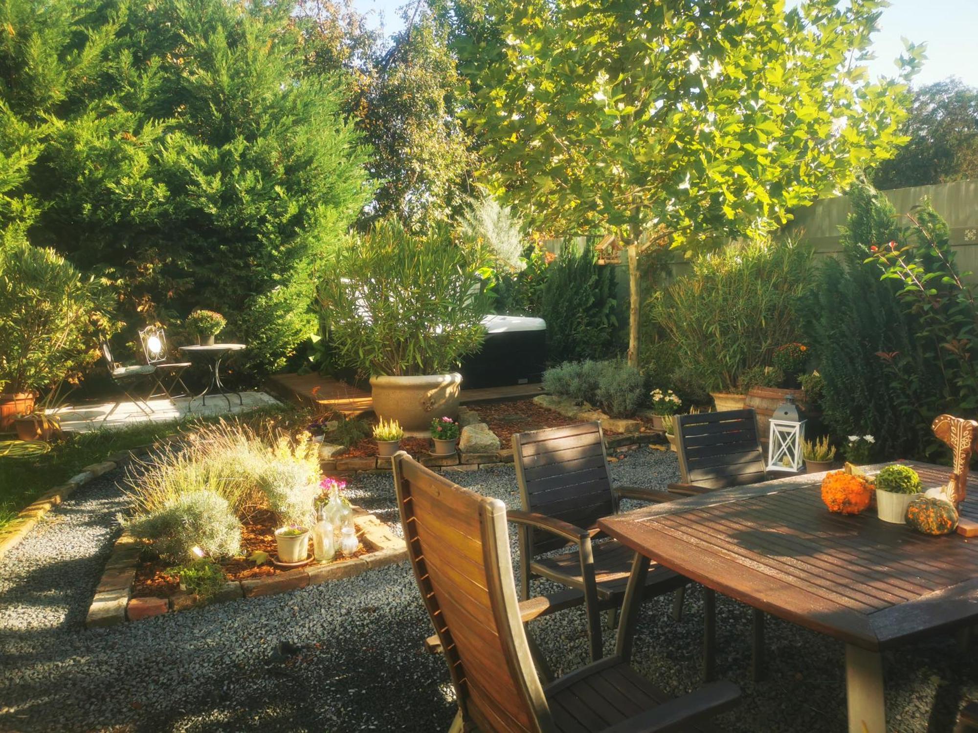 Appartement Kuria With Private Jacuzzi And Pool Boedapest